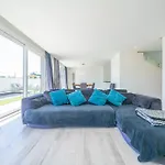 Holiday home Black Pool House Just 10 Minutes Away From The