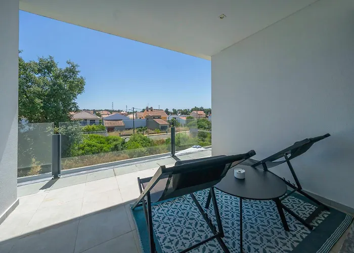 度假居 Black Pool House Just 10 Minutes Away From The *