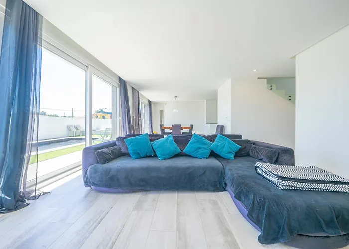 度假居 Black Pool House Just 10 Minutes Away From The